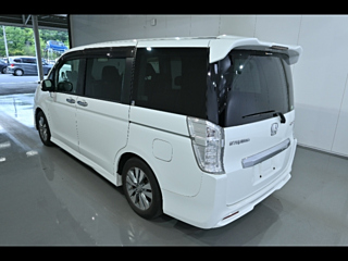 HONDA STEP WAGON 2012