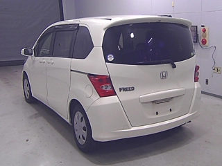 HONDA FREED 2011