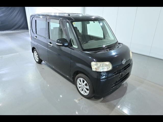 DAIHATSU TANTO 2010