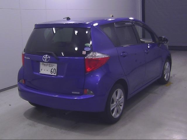 TOYOTA RACTIS 2012