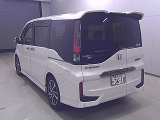 HONDA STEP WAGON 2015