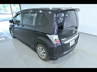 HONDA FREED 2011