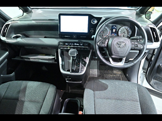 TOYOTA NOAH 2022
