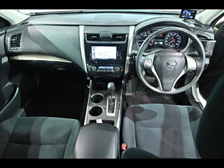 NISSAN TEANA 2017