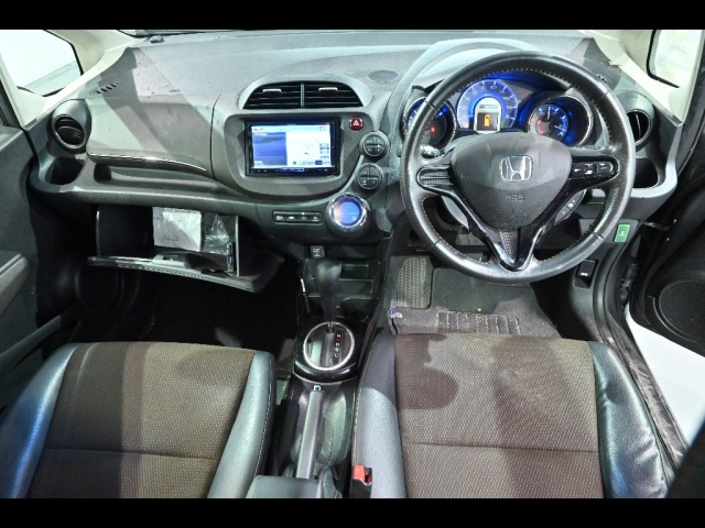 HONDA FIT SHUTTLE 2012