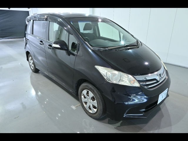 HONDA FREED 2012