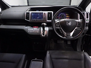 HONDA STEP WAGON 2012
