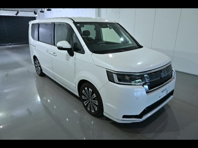 HONDA STEP WAGON 2023