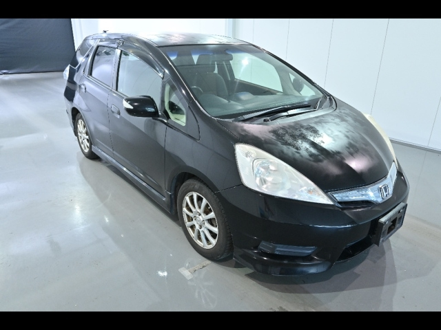 HONDA FIT SHUTTLE 2011