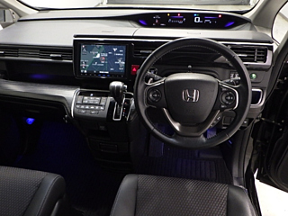 HONDA STEP WAGON 2015