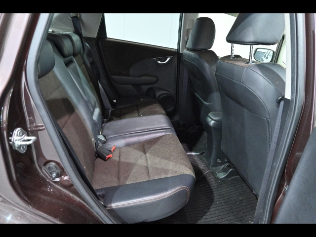 HONDA FIT SHUTTLE 2014