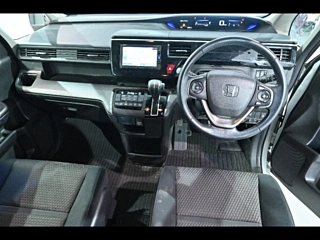 HONDA STEP WAGON 2016
