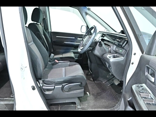 HONDA STEP WAGON 2016