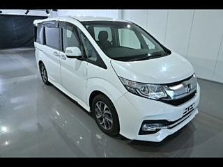 HONDA STEP WAGON 2016