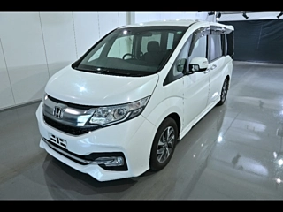 HONDA STEP WAGON 2016