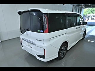HONDA STEP WAGON 2016