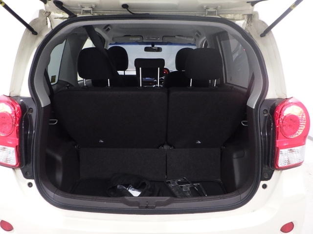 TOYOTA PORTE 2015