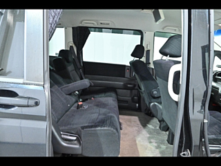 HONDA STEP WAGON 2011