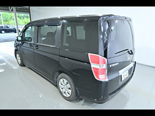HONDA STEP WAGON 2011