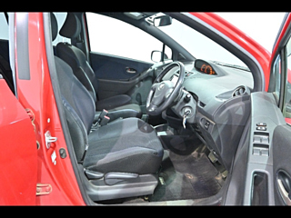 TOYOTA VITZ 2009