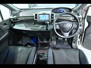 HONDA FREED 2011