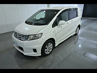 HONDA FREED 2011