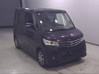 NISSAN ROOX 2011
