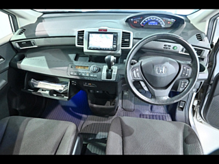 HONDA FREED 2012