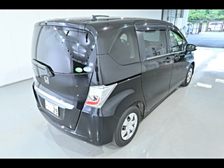 HONDA FREED 2013