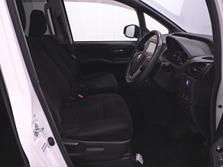 TOYOTA VOXY 2014
