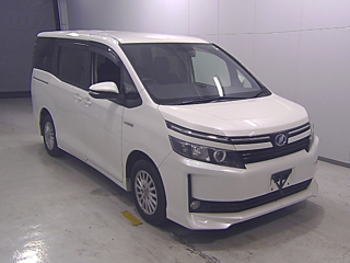 TOYOTA VOXY 2014