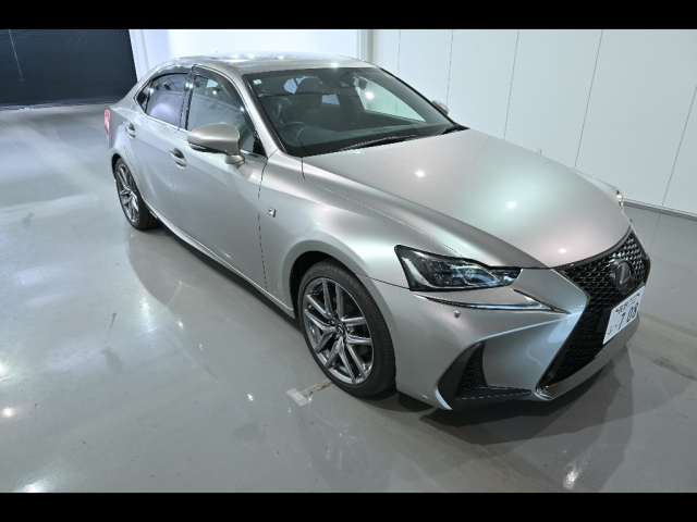 LEXUS IS 2017