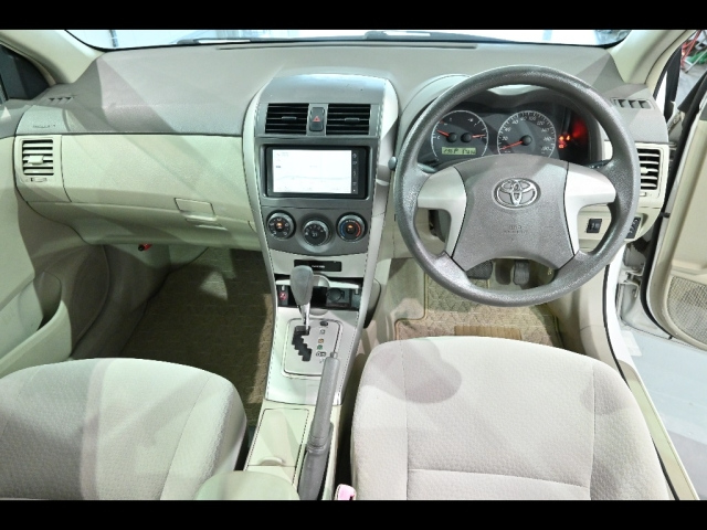 TOYOTA COROLLA AXIO 2010