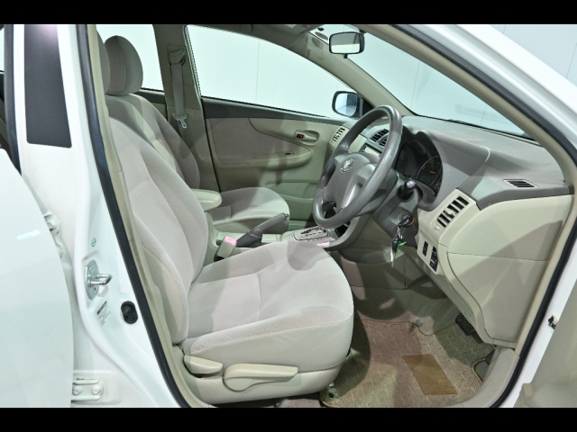 TOYOTA COROLLA AXIO 2010