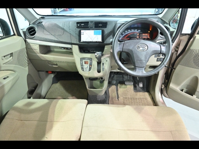 DAIHATSU MOVE 2013