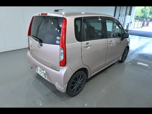 DAIHATSU MOVE 2013