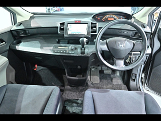 HONDA FREED 2010