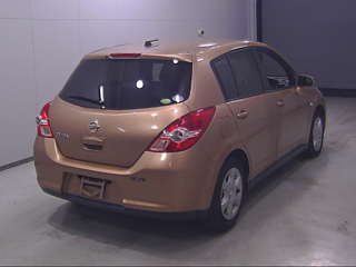 NISSAN TIIDA 2008