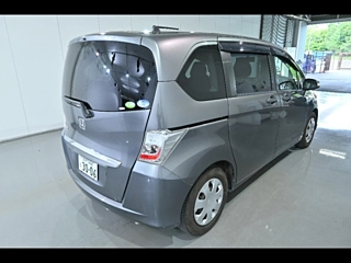 HONDA FREED 2012