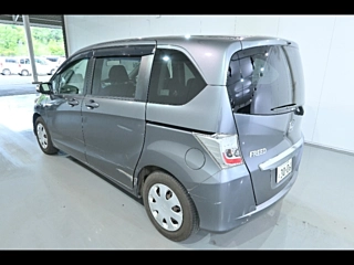 HONDA FREED 2012