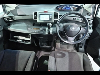 HONDA FREED 2012