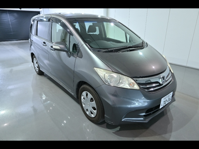 HONDA FREED 2012