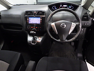 NISSAN SERENA 2011