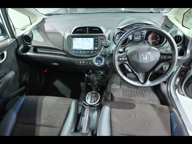 HONDA FIT SHUTTLE 2011