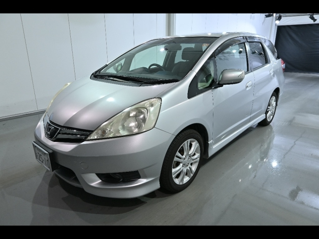 HONDA FIT SHUTTLE 2011