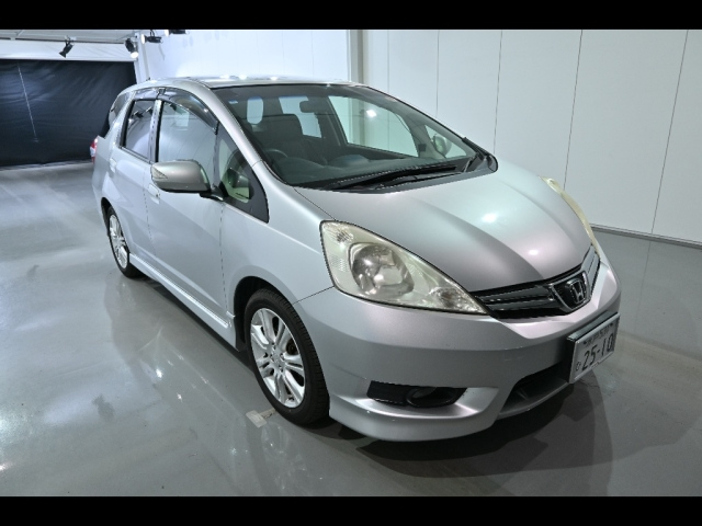 HONDA FIT SHUTTLE 2011