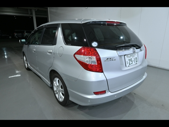 HONDA FIT SHUTTLE 2011
