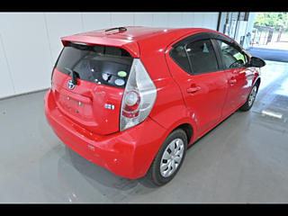 TOYOTA AQUA 2012