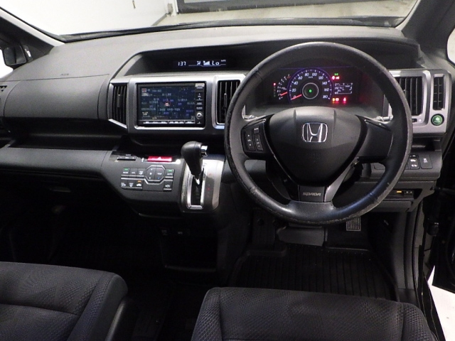 HONDA STEP WAGON 2010