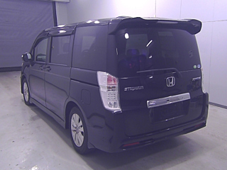 HONDA STEP WAGON 2010